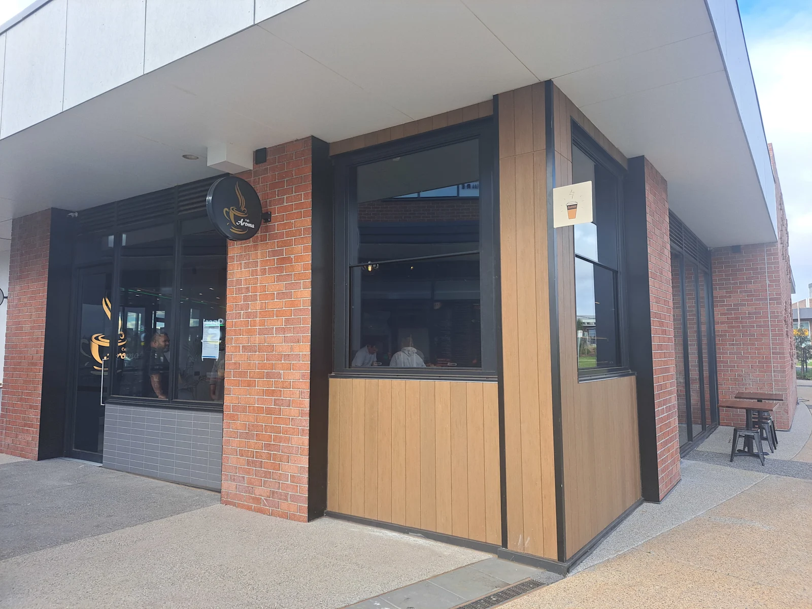 Cafe Aroma Thornhill Park