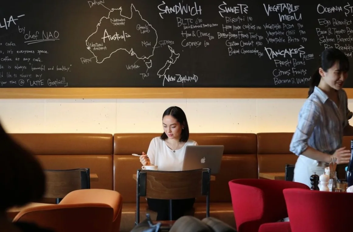 LATTE GRAPHIC Machida