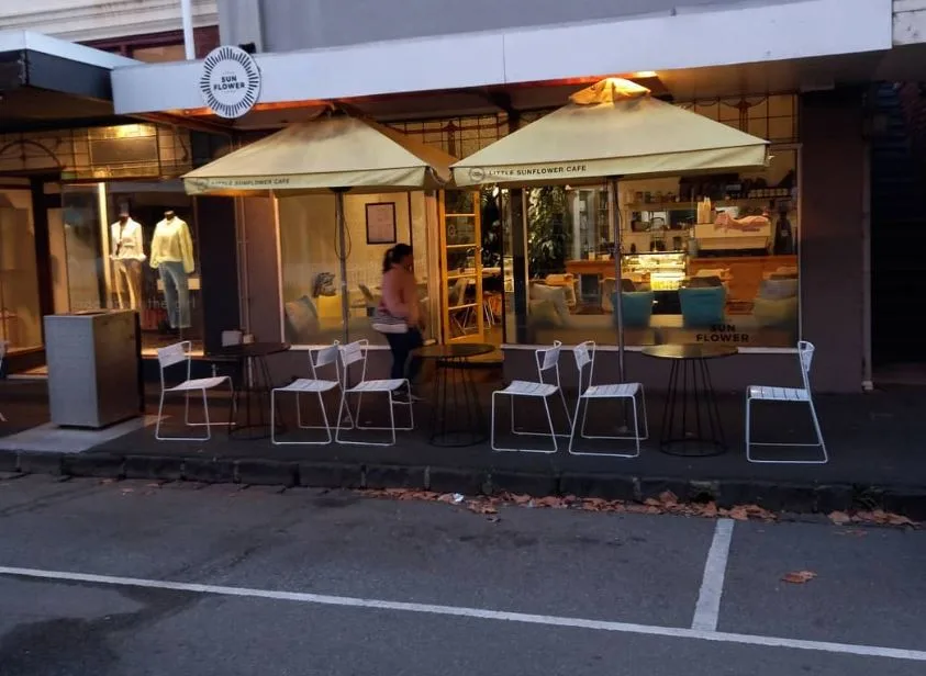 Little Sunflower Cafe