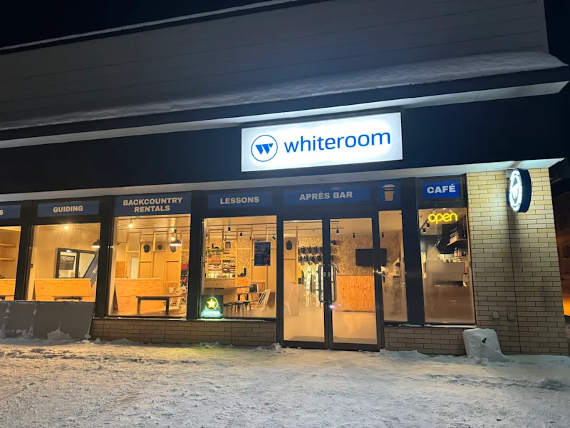 Whiteroom Tours