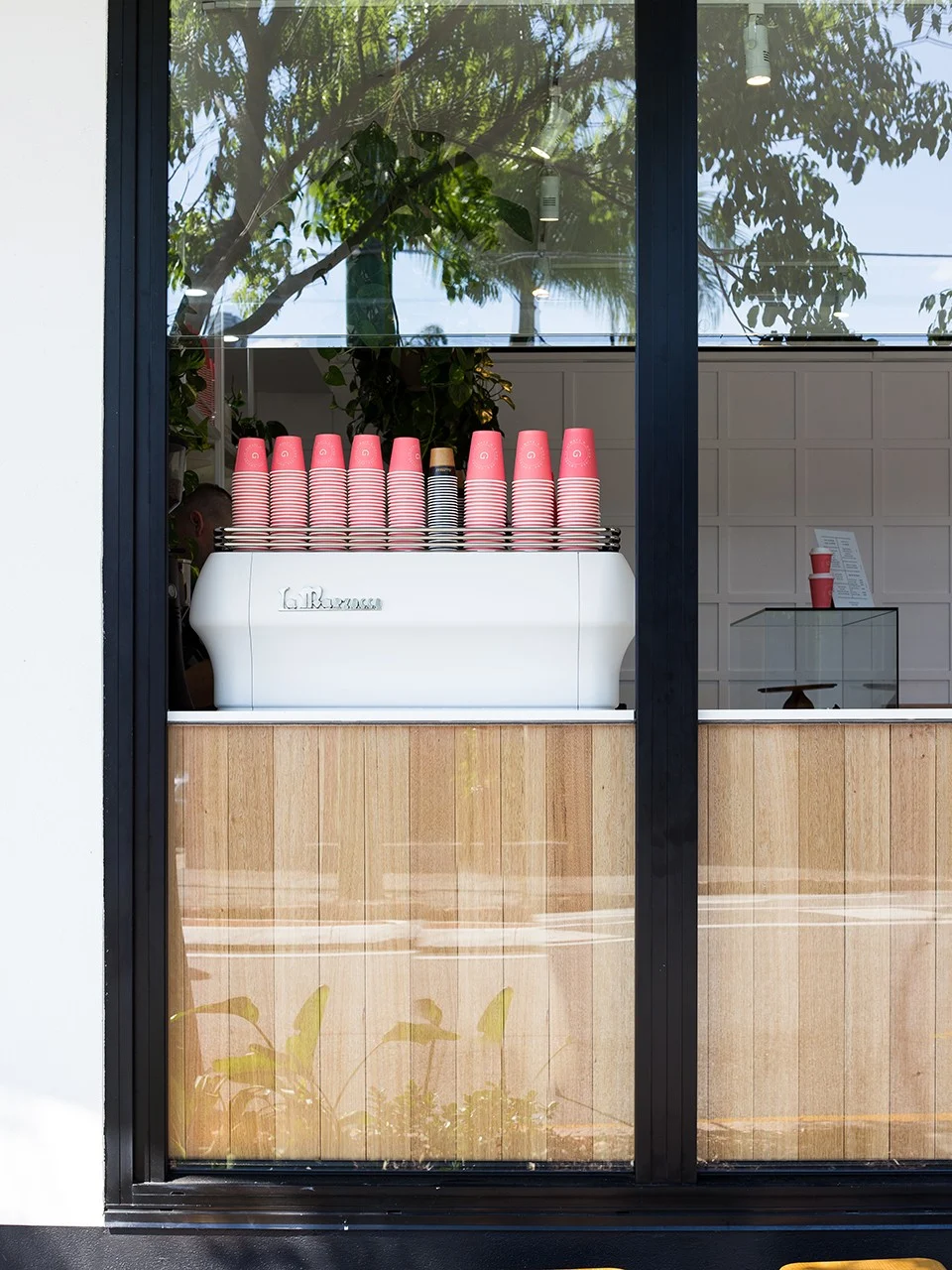 Gallery 5 GREENHAUS-2-PRINT-RES